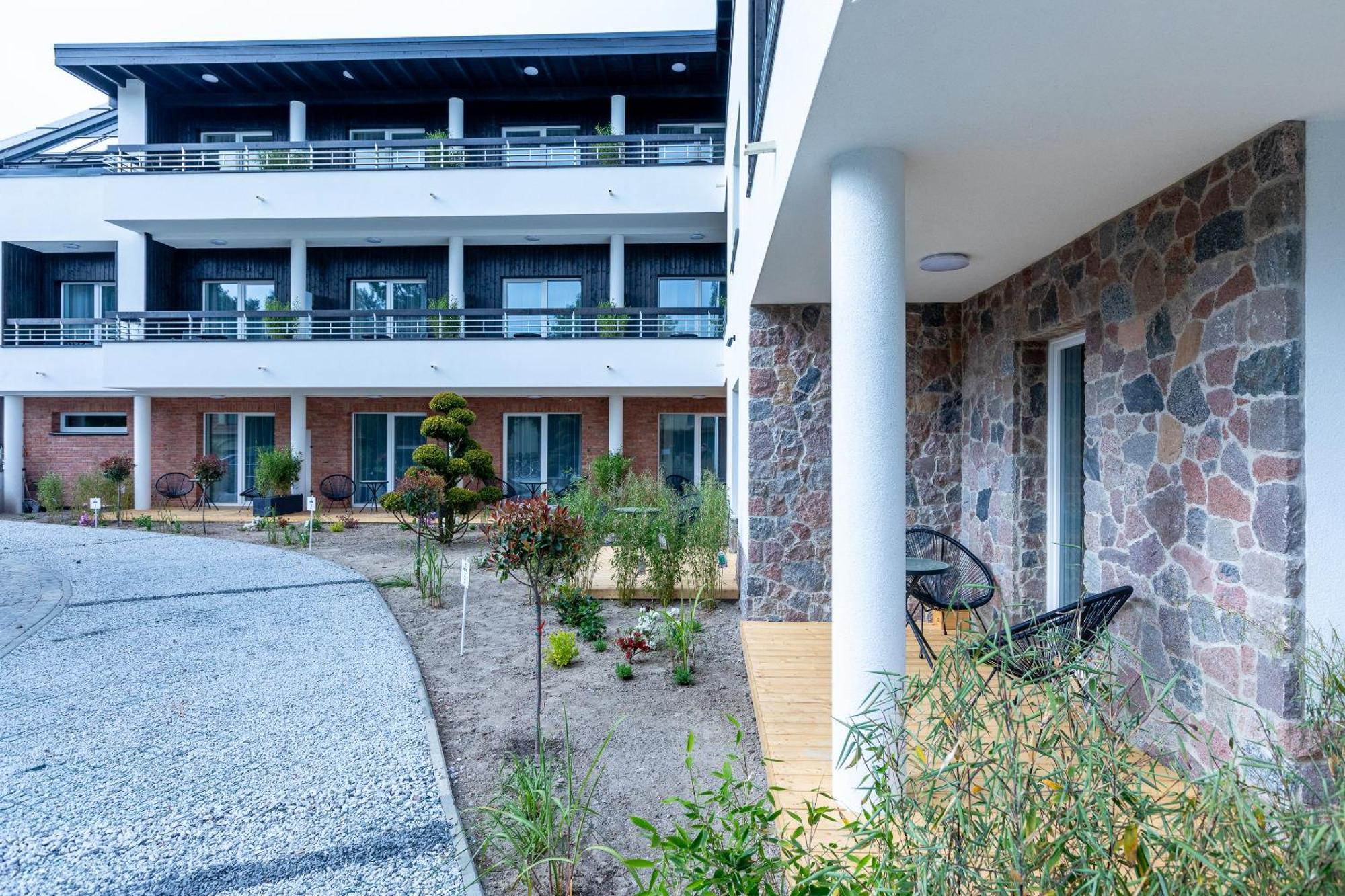 Apartamenty Przy Plazy Z Basenem Z Podgrzewana Woda I Mini Spa - Osrodek Kolonijno-Wczasowy Mewa Нехоже Экстерьер фото